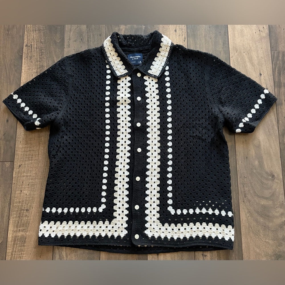 Abercrombie & Fitch Men’s Black, White and Cream Crochet Top